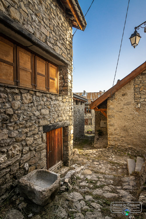 photo village peyresq verdon